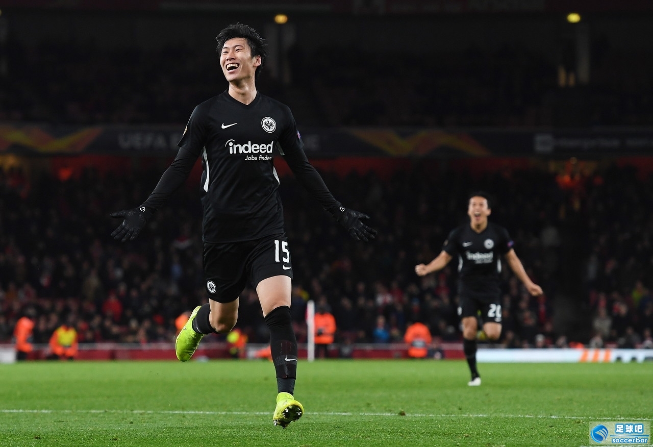 包含法兰克福内部会议纪要流出——今晨止住颓势,欧联使命明确,阵容厚度经受考验的词条 包含法兰克福内部会议纪要流出——今晨止住颓势,欧联使命明确,阵容厚度经受考验的词条